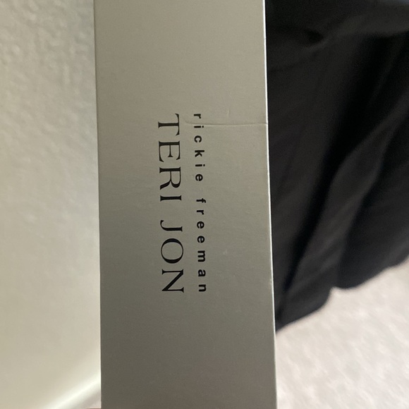 Teri Jon 100% Silk Top Belted Dress NWT - Picture 9 of 9